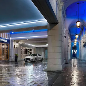 Отель The Novotel Centre, Торонто